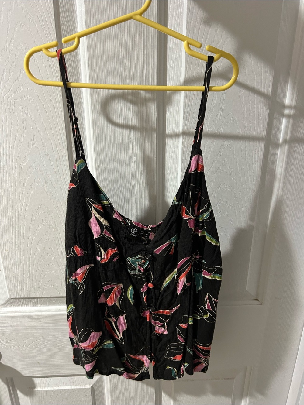 Women’s Volcom Black Floral Button-Front Tank Top
